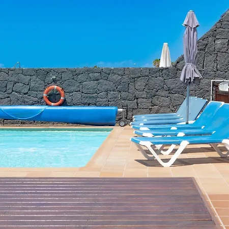 Casa Laura Vista Lobos - Spacious With Heatable Pool And Sea Views Вілла Плайя-Бланка