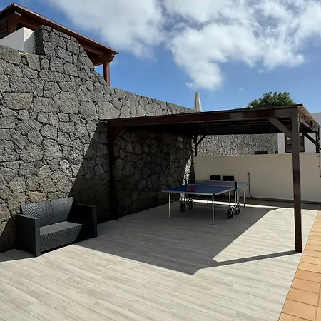 Casa Laura Vista Lobos - Spacious With Heatable Pool And Sea Views Плайя-Бланка