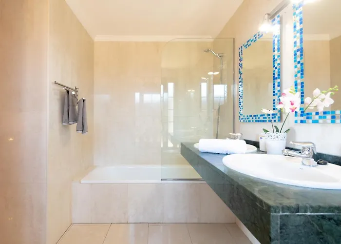 Casa Laura Vista Lobos - Spacious With Heatable Pool And Sea Views Playa Blanca