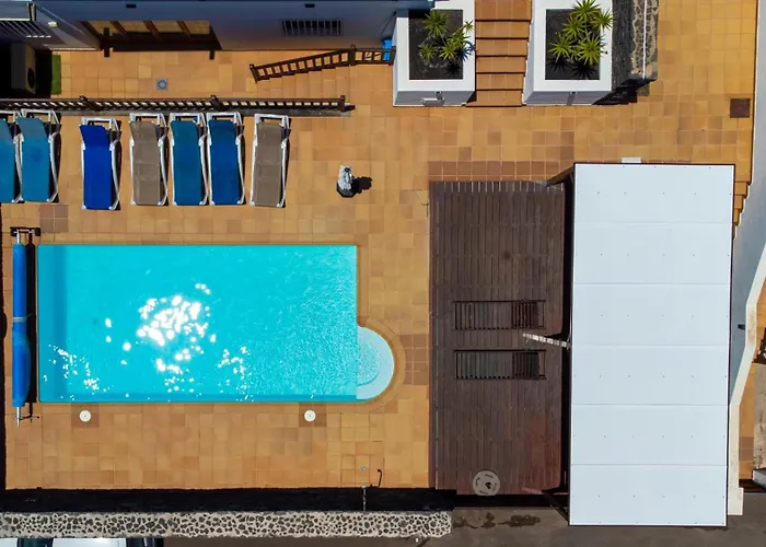 Casa Laura Vista Lobos - Spacious With Heatable Pool And Sea Views Villa Playa Blanca